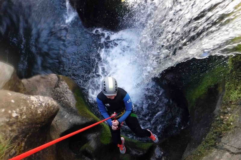 rappel dans le canyon du Tapoul des cevennes