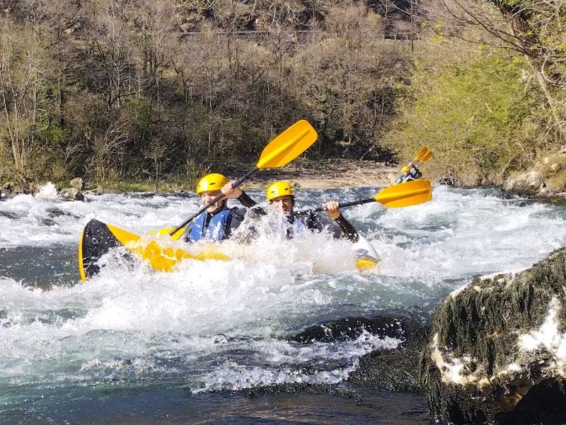 descente des gorges du tarn en canoraft