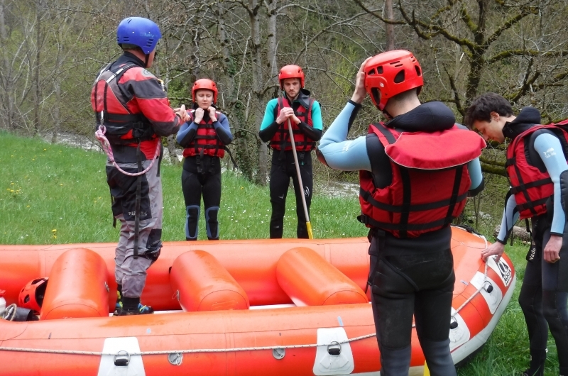 rafting a la canourgue en aveyron